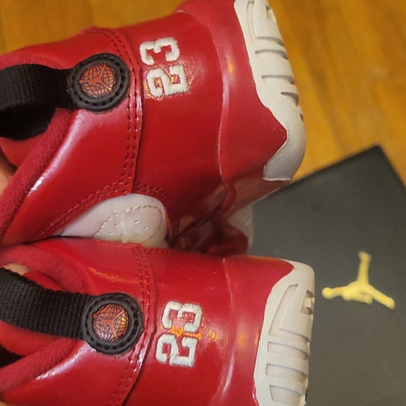 JORDAN BOY'S SNEAKERS SIZE US 10C - Picture 4 of 16